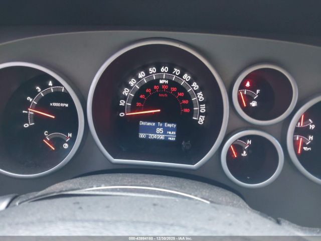 Toyota Tundra Limited 5.7l V8 Image 9