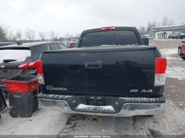 Toyota Tundra Limited 5.7l V8 Image 13