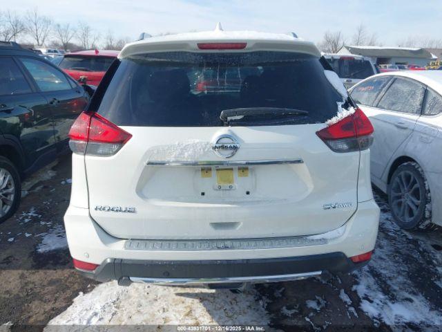 Nissan Rogue Sv Image 3