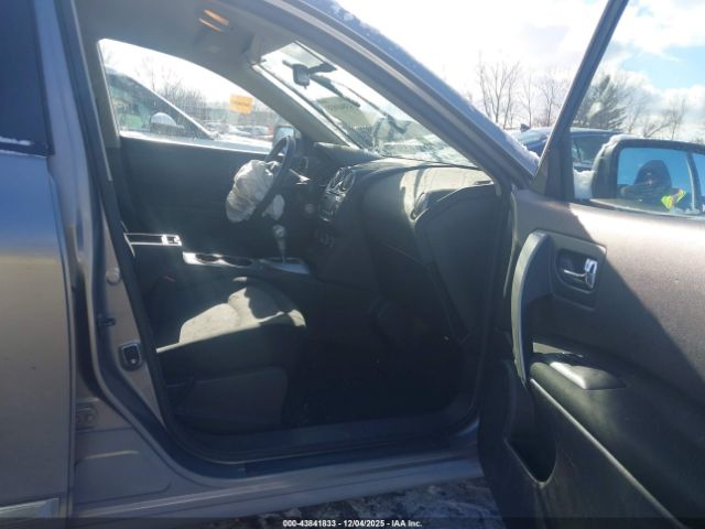 Nissan Rogue S Image 14