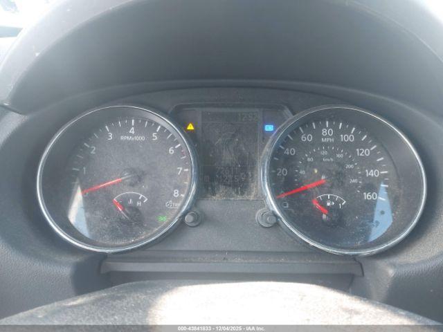 Nissan Rogue S Image 5