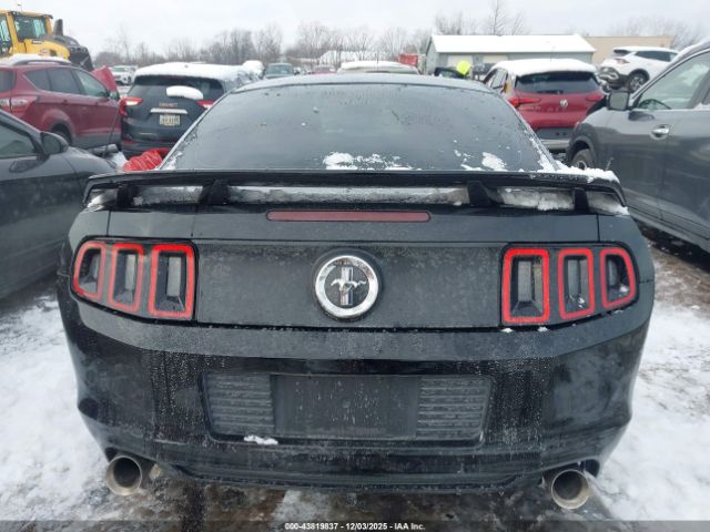Ford Mustang V6 Image 2