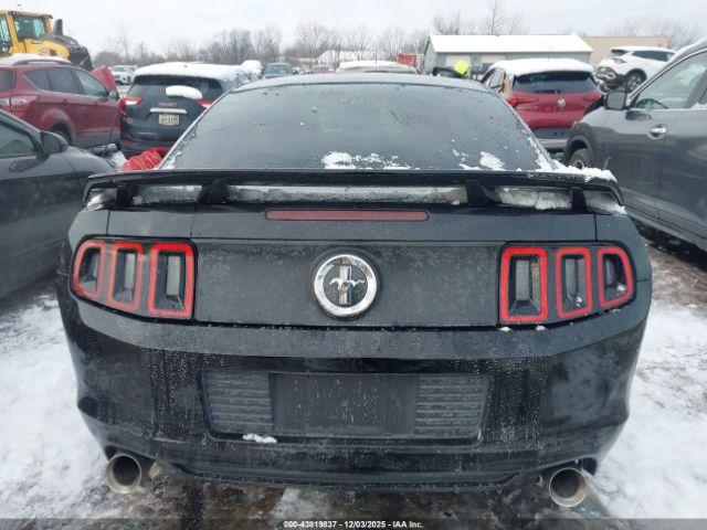 Ford Mustang V6 Image 2
