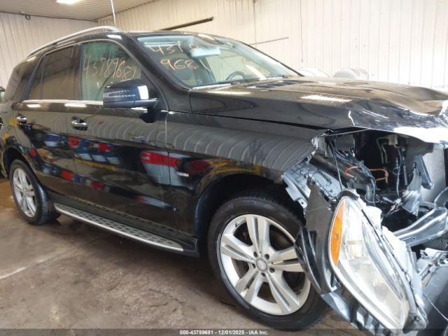 Mercedes-Benz M-Class 4matic Image 13