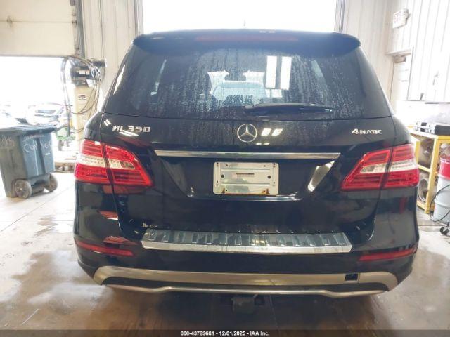 Mercedes-Benz M-Class 4matic Image 17