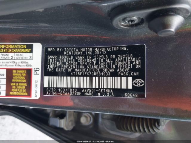 Toyota Camry Le Image 12