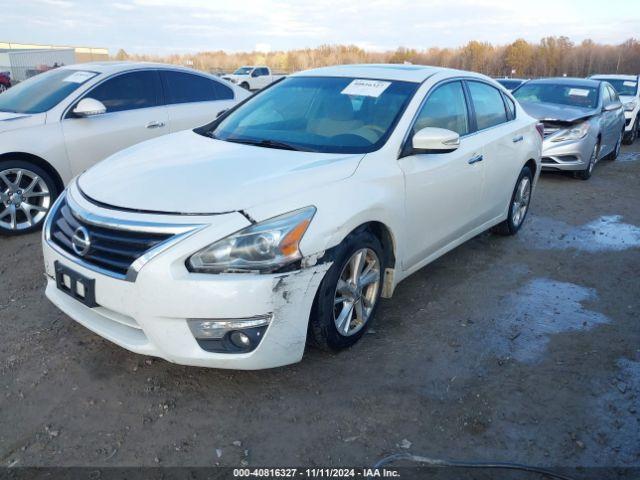 Nissan Altima 2.5 Sv Image 12