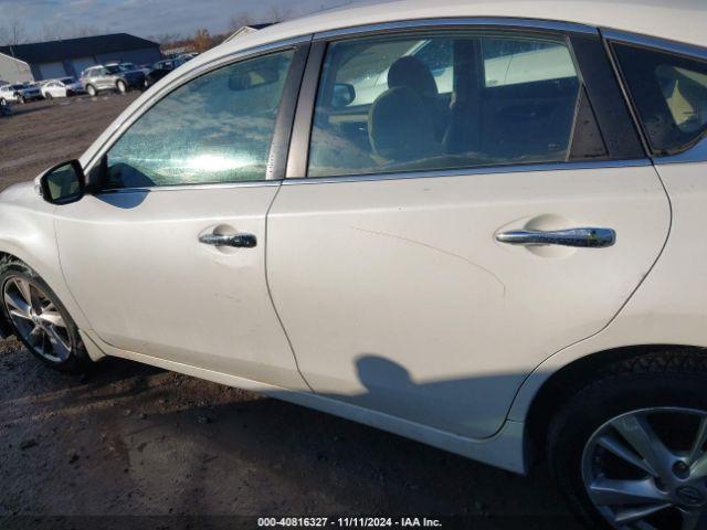 Nissan Altima 2.5 Sv Image 8