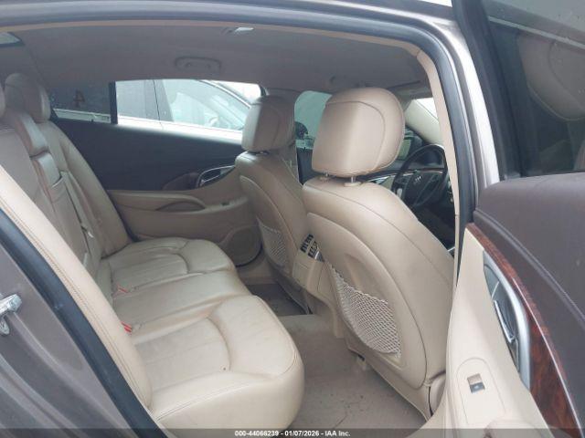 Buick LaCrosse Cxl Image 9