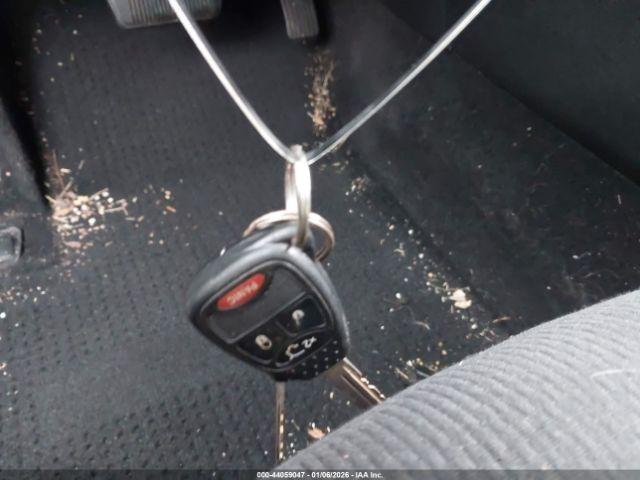 Chrysler 200 Touring Image 7