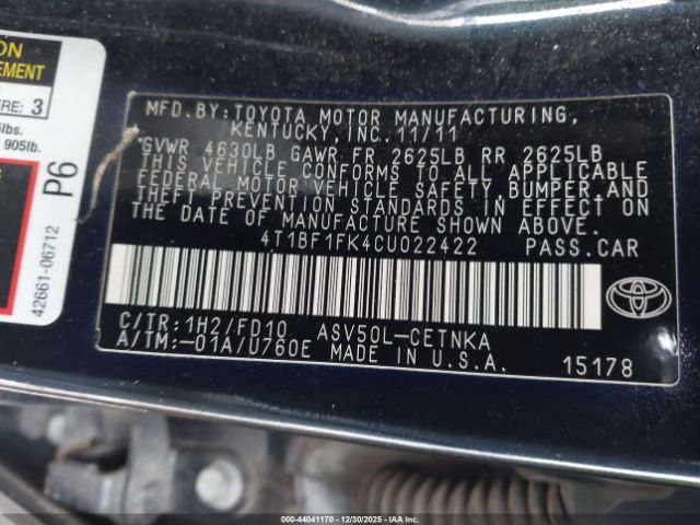 Toyota Camry Le Image 16