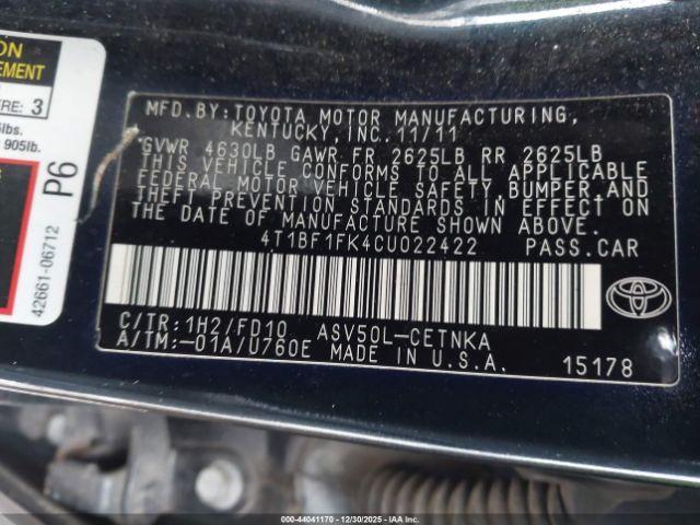 Toyota Camry Le Image 16