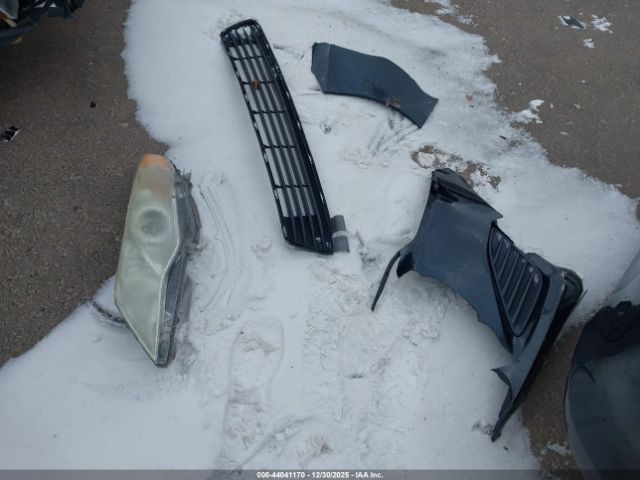 Toyota Camry Le Image 12