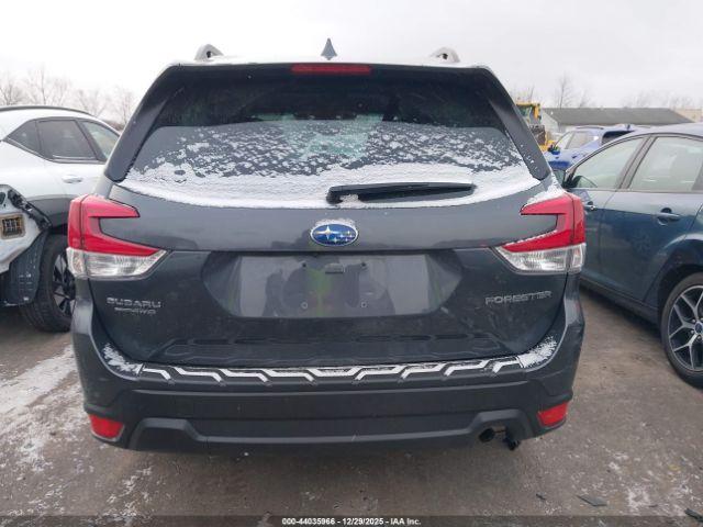 Subaru Forester Premium Image 14