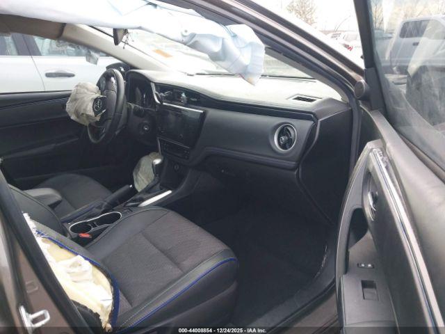 Toyota Corolla Se Image 9