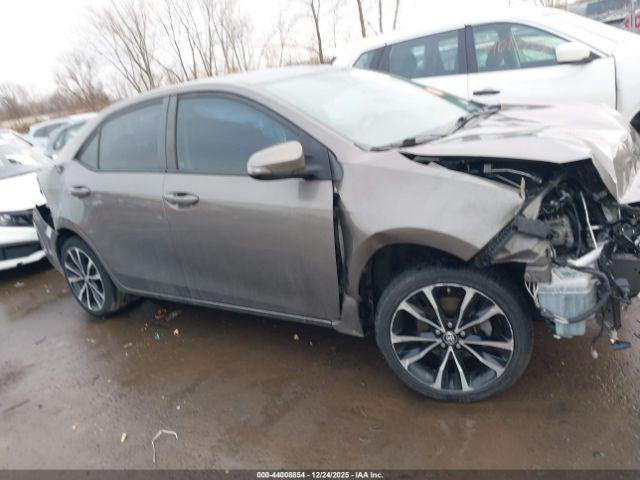 Toyota Corolla Se Image 11