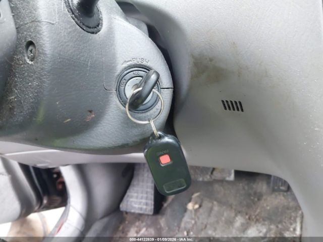 Toyota Corolla Le Image 11