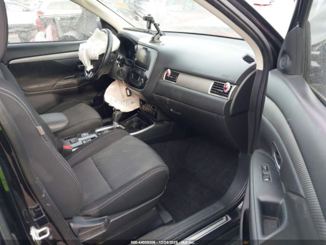 Mitsubishi Outlander Se Image 15