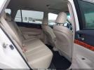 Subaru Outback 2.5i Limited Image 10