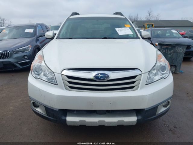 Subaru Outback 2.5i Limited Image 14
