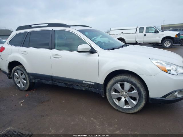 Subaru Outback 2.5i Limited Image 15
