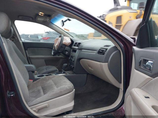 Ford Fusion S Image 17