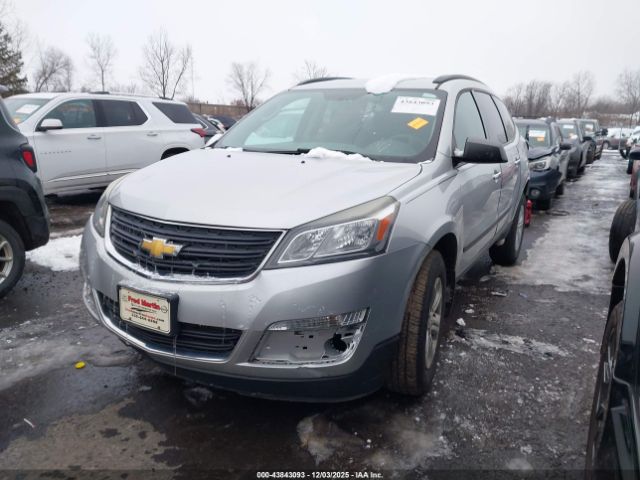 Chevrolet Traverse Ls Image 2