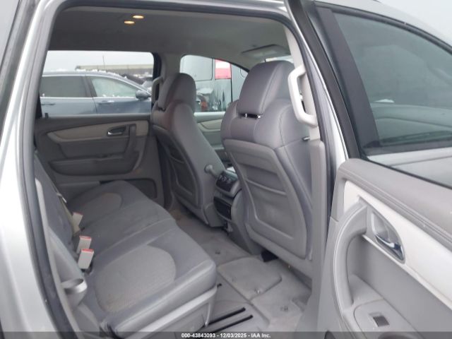 Chevrolet Traverse Ls Image 6