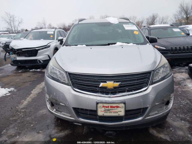 Chevrolet Traverse Ls Image 12