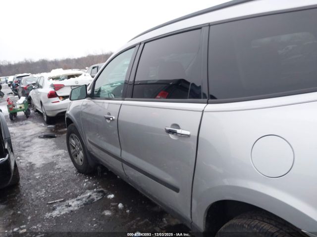 Chevrolet Traverse Ls Image 11