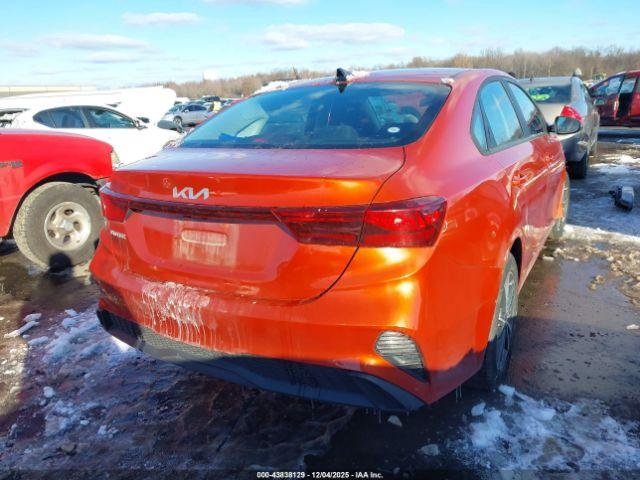 Kia Forte Lxs Image 16