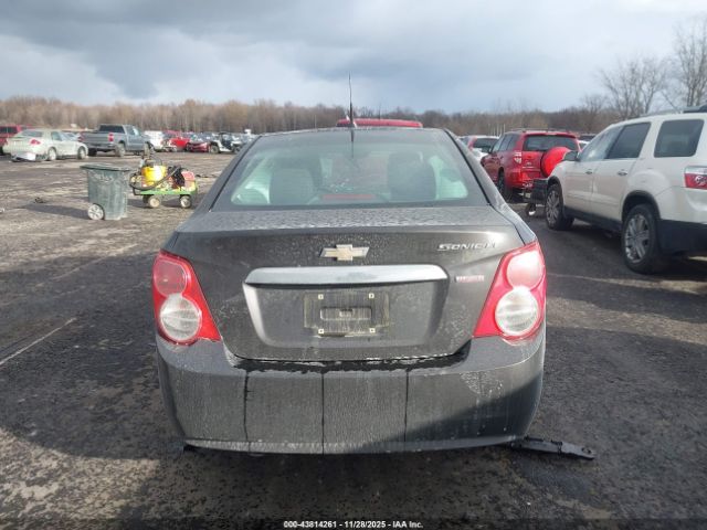 Chevrolet Sonic Lt Auto Image 13