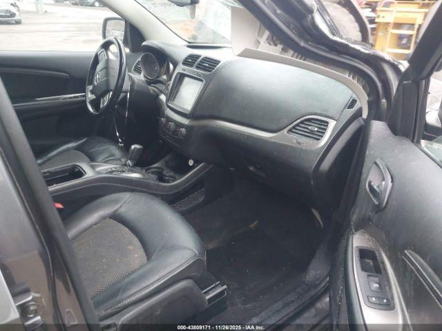 Dodge Journey Crossroad Image 5