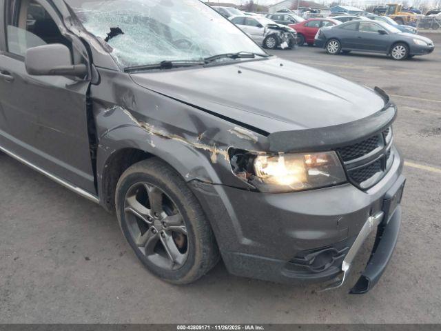 Dodge Journey Crossroad Image 7