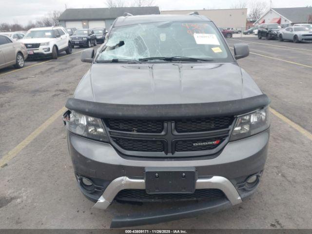 Dodge Journey Crossroad Image 11