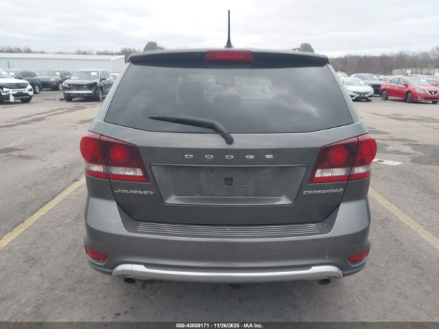 Dodge Journey Crossroad Image 16