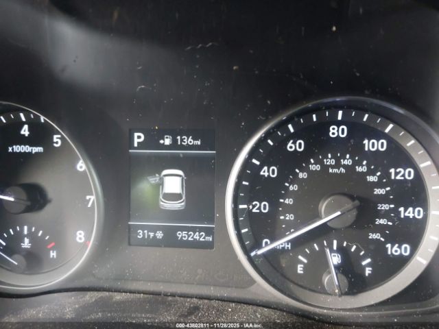 Hyundai ELANTRA Image 15