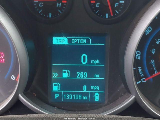 Chevrolet Cruze Ls Auto Image 5