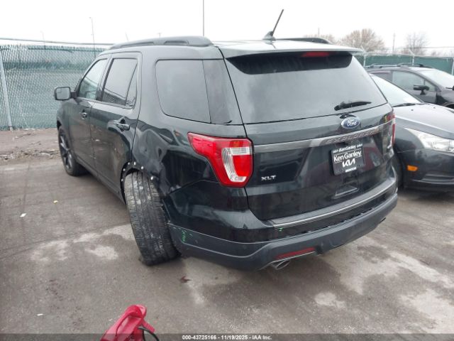 Ford Explorer Xlt Image 3