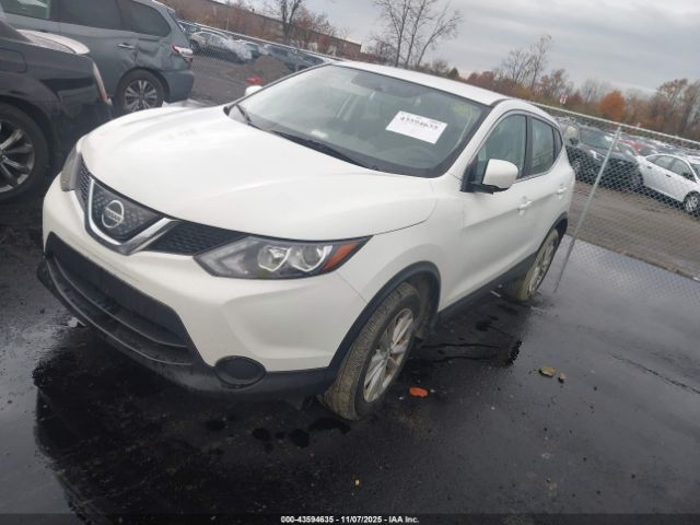 Nissan Rogue S Image 2