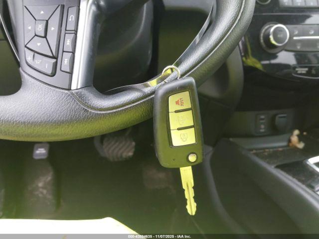 Nissan Rogue S Image 11