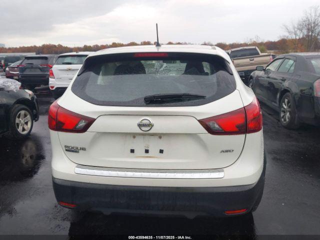 Nissan Rogue S Image 13