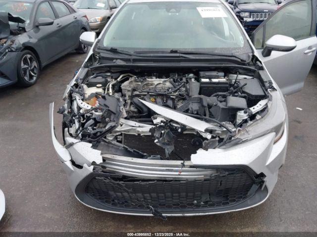 Toyota Corolla Le Image 6