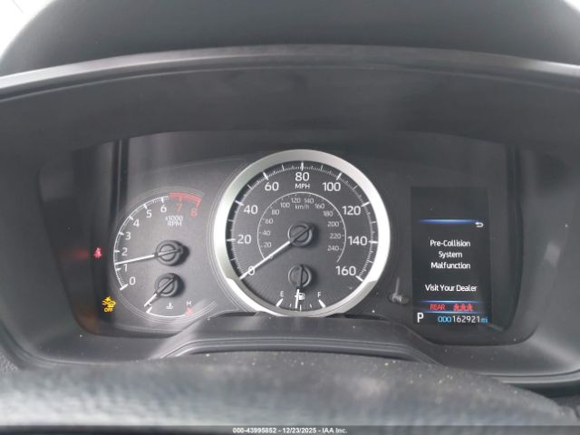 Toyota Corolla Le Image 9