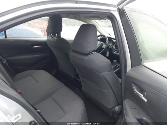 Toyota Corolla Le Image 12