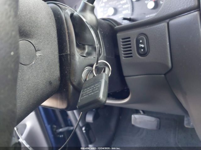 Ford Explorer Image 9