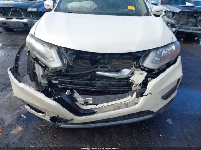 Nissan Rogue Sv Image 14