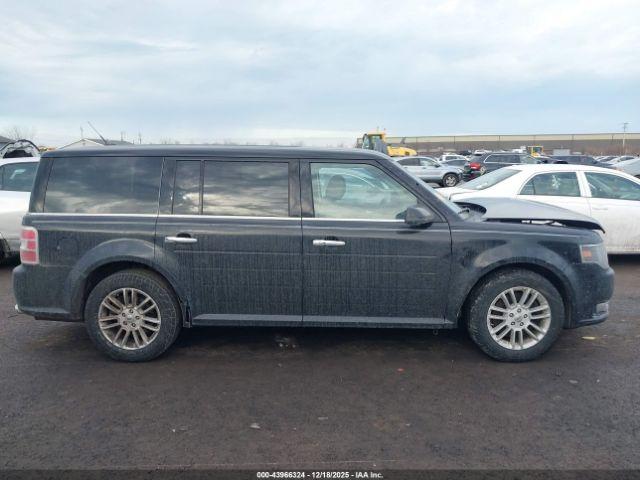 Ford Flex Sel Image 2