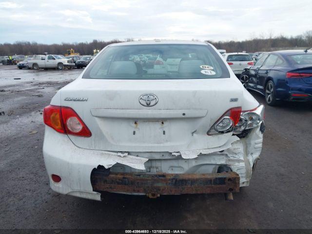 Toyota Corolla Le Image 12