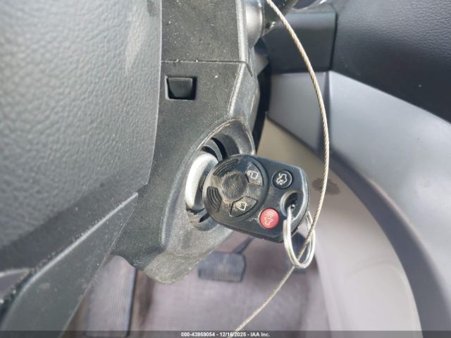 Ford Escape Se Image 8